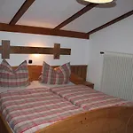 Haus Seeblick Am דירה תיירזה